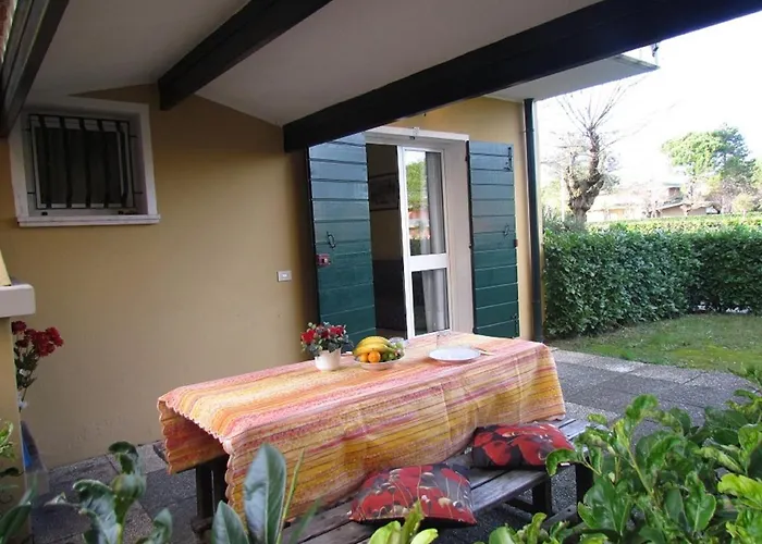 Villa Tiny House With Private Garden