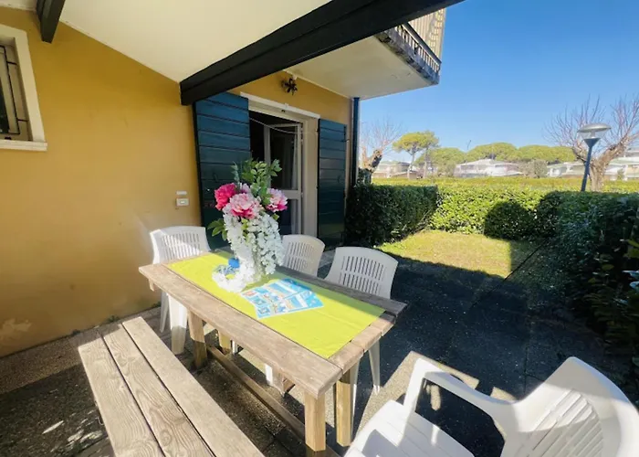 Tiny House With Private Garden ヴィラ *