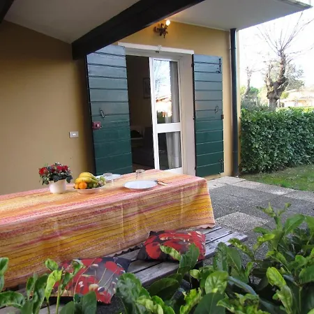 Tiny House With Private Garden Villa *
