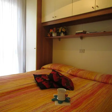 Tiny House With Private Garden Villa *