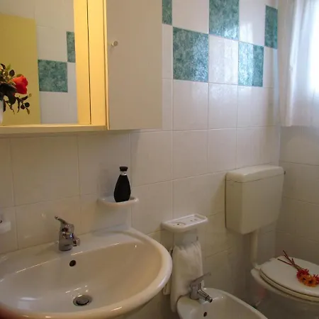 Villa Tiny House With Private Garden Bibione