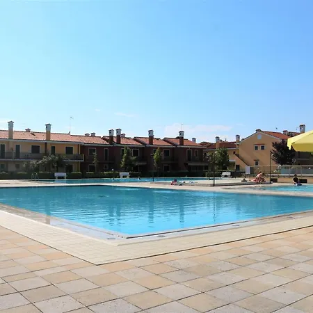 Tiny House With Private Garden